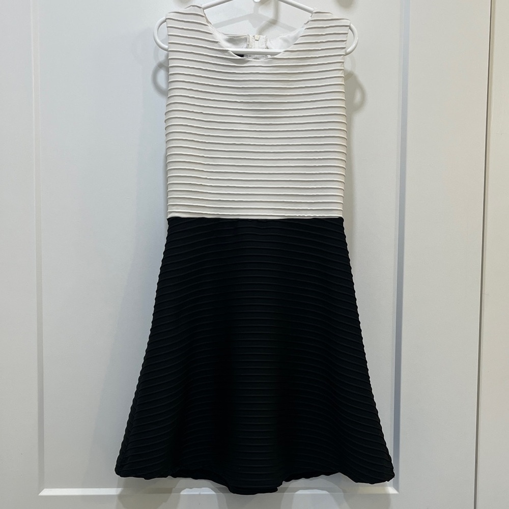 BCX Girl Sleeveless Black and White Ribbed Dress, Size 10